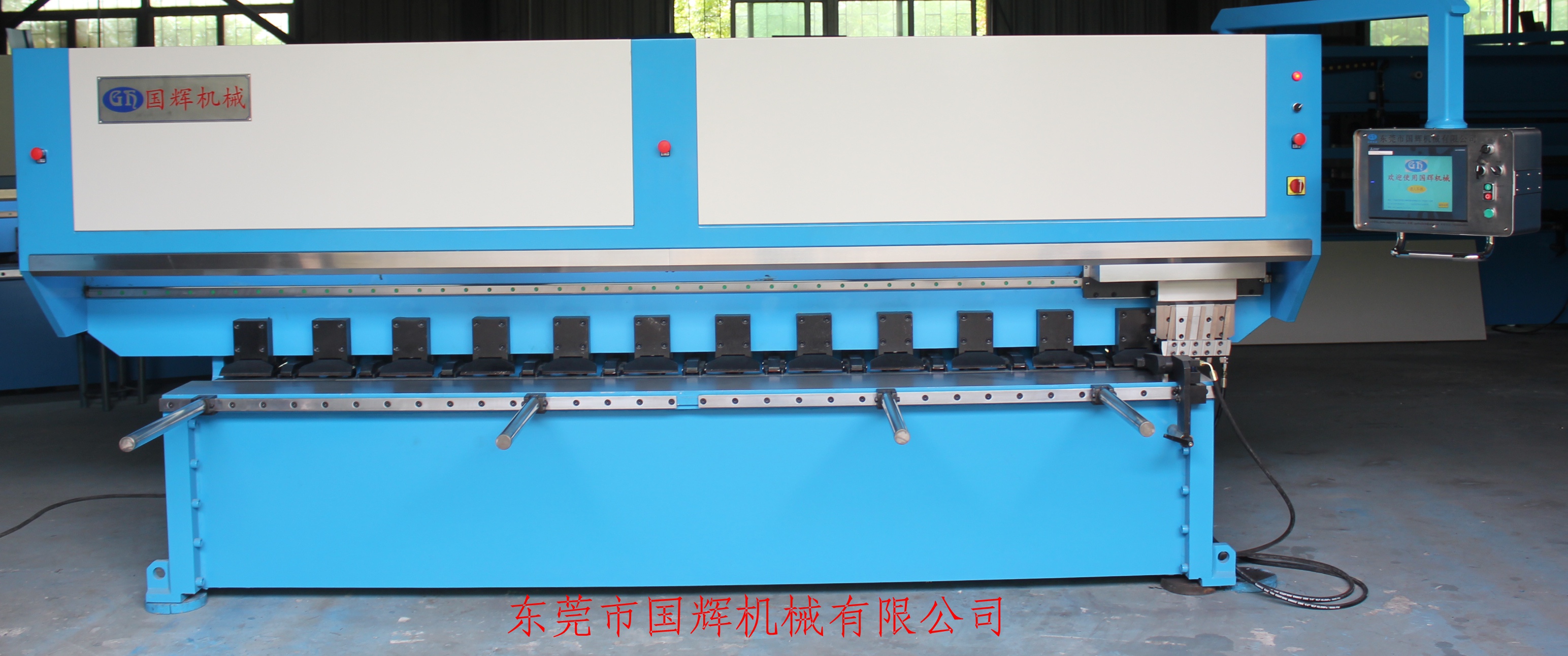 刨槽機(jī)的性能特點(diǎn)---國輝機(jī)械